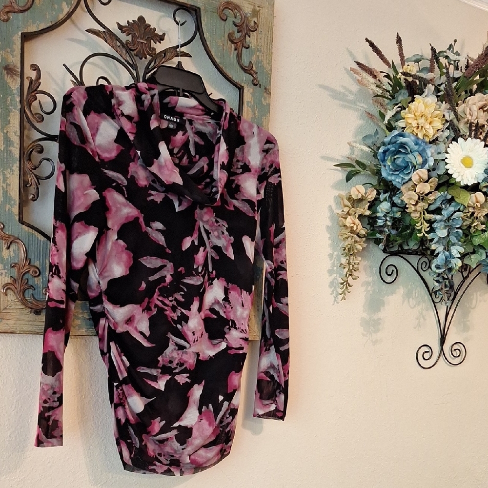 Chaus Black and Pink Floral Blouse. NWOT Size Large